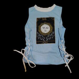 Lace-up Sun top
